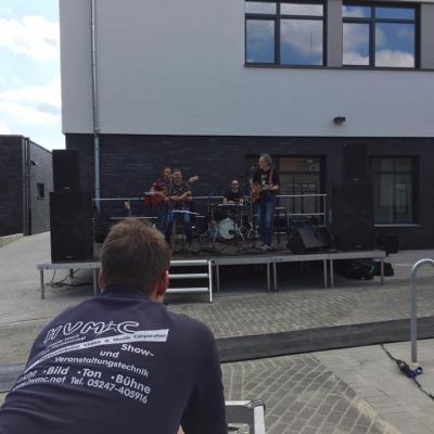 21151448 160538147856880 2456744298994982842 N